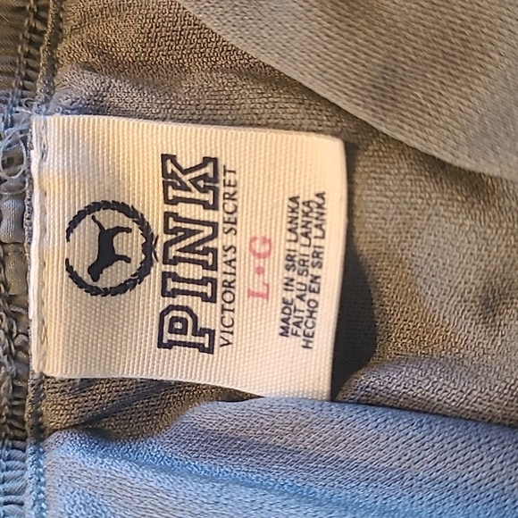 2 pairs of athletic shorts - Picture 3 of 3